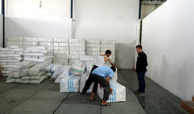 KPU Tuban Menerima Pengiriman Logistik Pemilu 2024, Bawaslu Meminta Pemasangan CCTV di Gudang