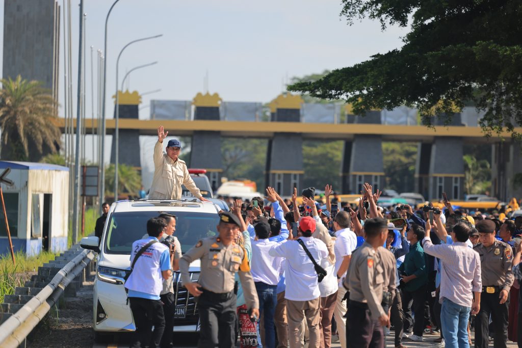 Prabowo: Pilih Presiden yang Berpihak pada Rakyat dan Berada di Tengah