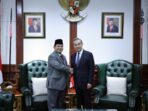 Chinese Foreign Minister Visited by Prabowo Subianto, Praised as President-Elect with Record-Breaking Votes