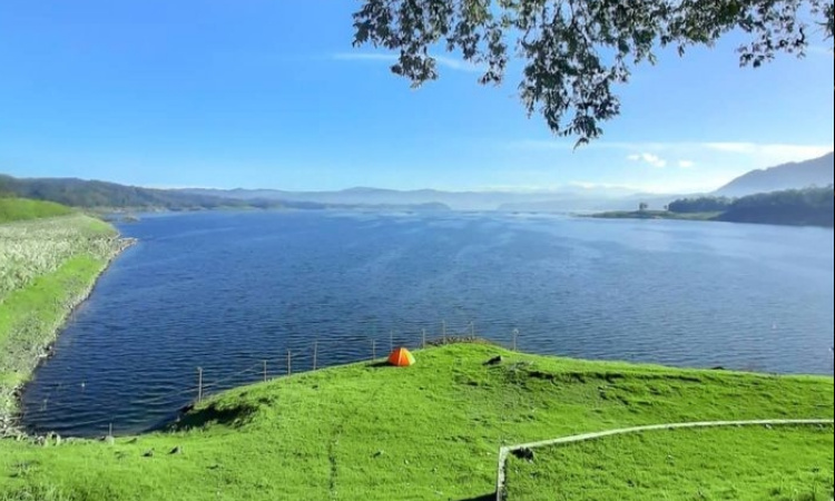 Destinasi Wisata Alam yang Menyegarkan di Wonosobo: Waduk Wadaslintang