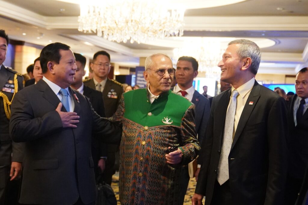 Prabowo Subianto Embraces Timor Leste President Ramos Horta in Warm Moment at IISS Shangri-La Forum