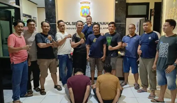 Polres Sampang Mengamankan Dua Pelaku Narkotika Setelah Kejar-kejaran di Permukiman Warga