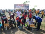 Kodim Cilacap Menanam 1.500 Pohon Cemara Laut di Pantai Teluk Penyu untuk Mengatasi Abrasi