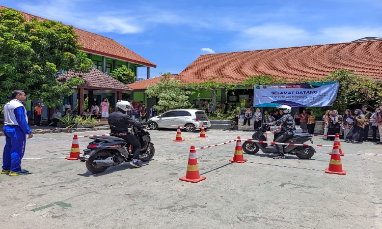 600 Siswa Generasi Z di Sidoarjo Meningkatkan Kesadaran Keselamatan Berkendara melalui Pembelajaran Safety Riding