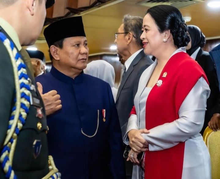 Megawati Soekarnoputri memberikan Selamat kepada Prabowo dan Gibran dalam Acara Pelantikan Presiden 2024