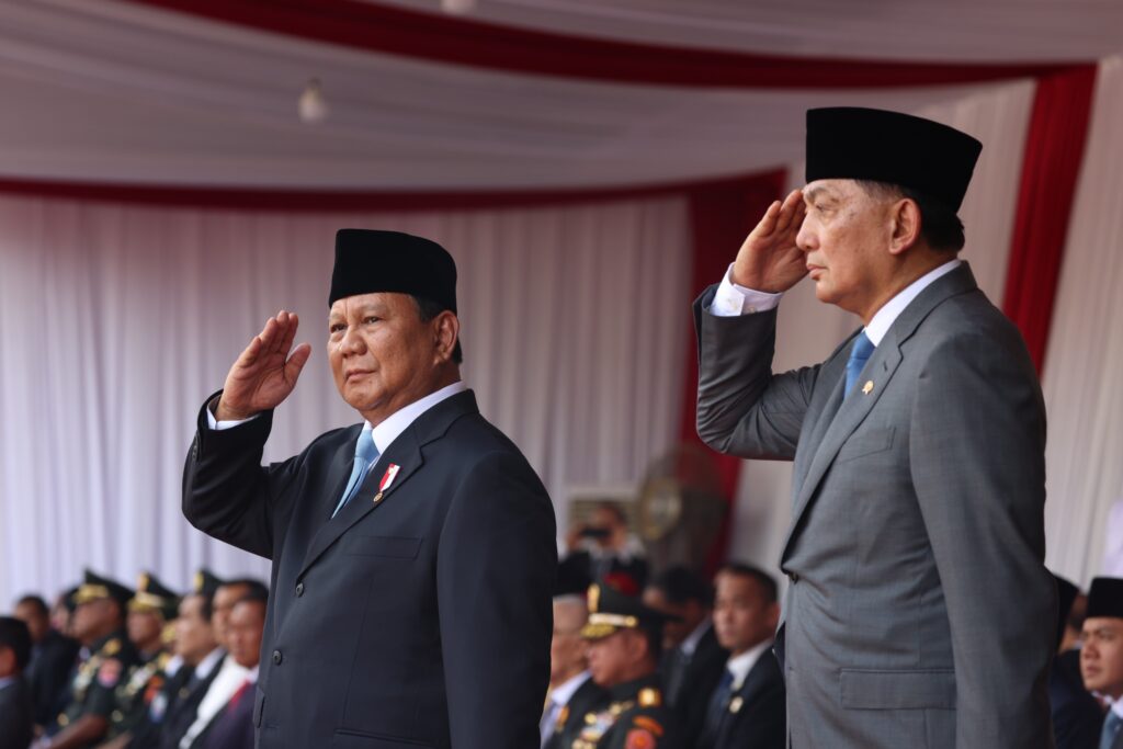 Excited Crowds Welcome Prabowo Subianto and Defense Minister Sjafrie as They Ride Maung After Handover Event